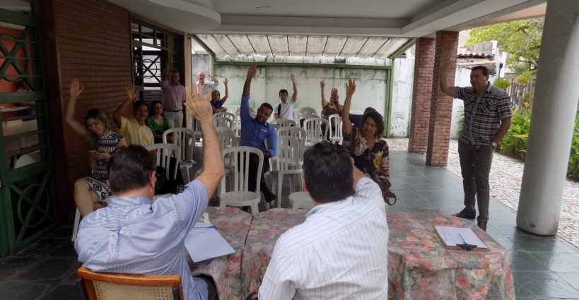 Filiados à DS/CE aprovam em Assembleia Local proposta para que a DEN lute política e judicialmente contra as ilegalidades do Decreto da Progressão Funcional