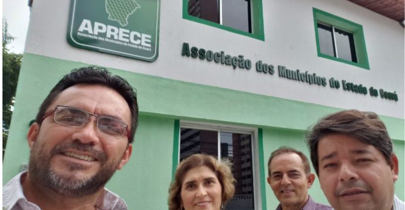 Frente Cearense em Defesa da Seguridade Social discute reforma da previdência com presidente da Aprece